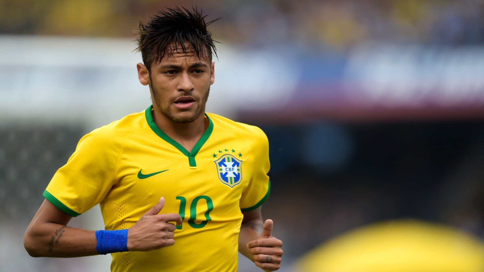 欧洲杯冠军争夺：双方拼尽全力的战场，欧洲杯冠军大热